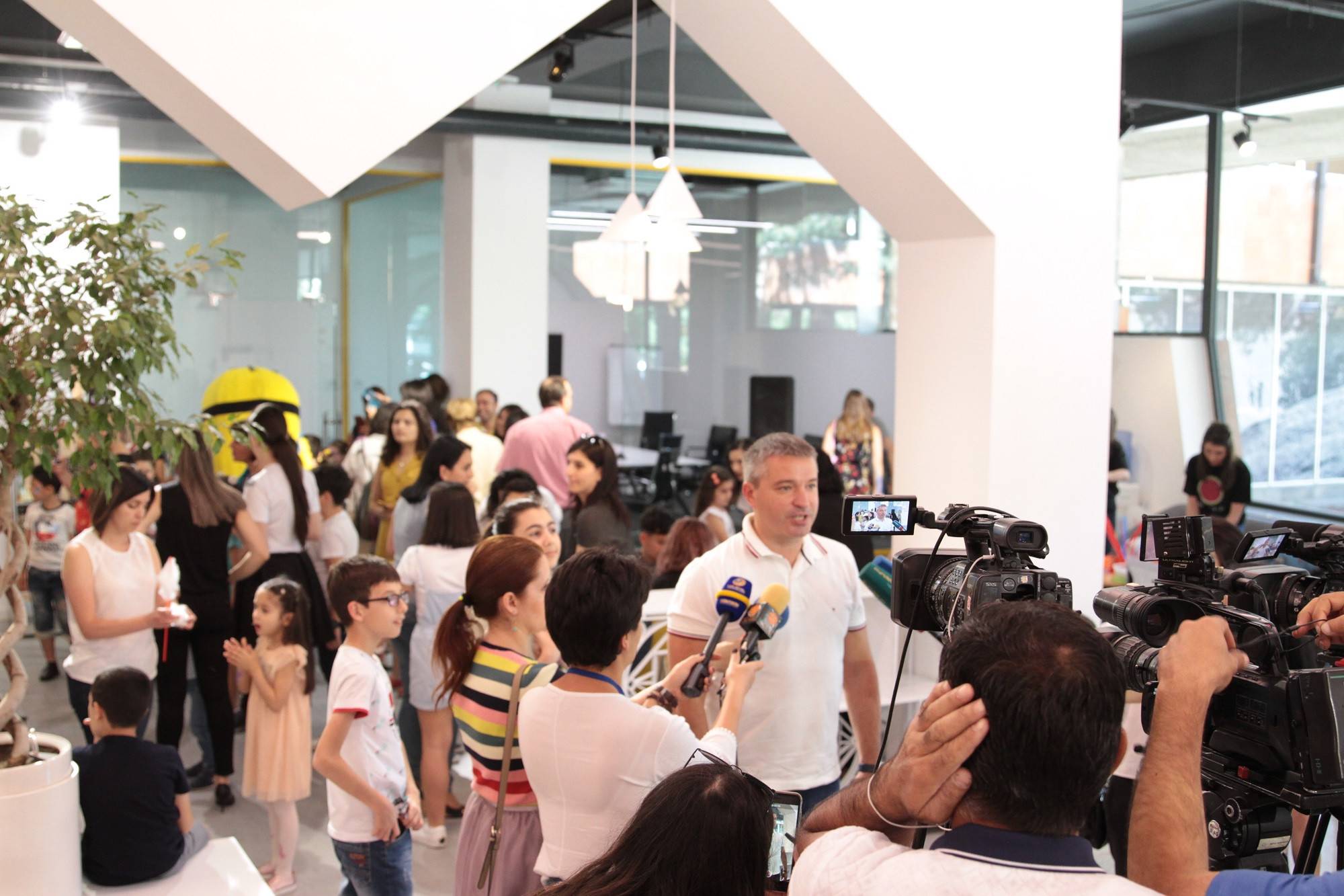 Beeline dedicates the last Friday of the month to the International Day for Protection of Children